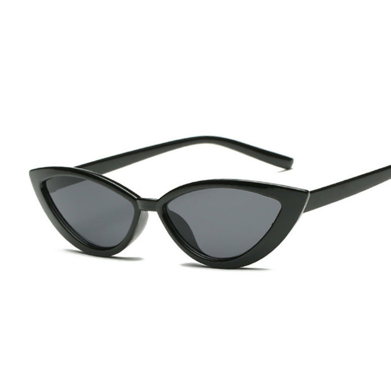 New Vintage Black Cat Eye Sunglasses